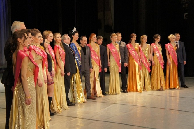 Инга Квятковская &ndash; победитель конкурса &laquo;Мисс Череповец-2013&raquo;