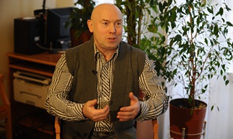 Виктор Сухоруков в Череповце со спектаклем "Старший сын", 2013