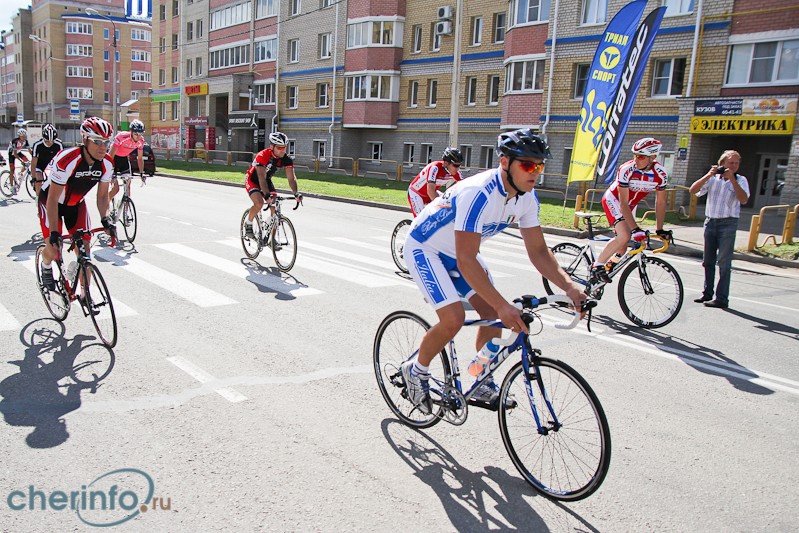 В Череповце прошли шоссейные велогонки 26 июля 2014 