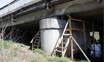 Мост через Кошту под Череповцом закрыли