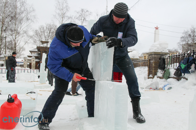 Фестиваль ледяных и снежных скульптур стартовал в Череповце
