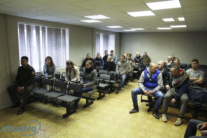 В Череповце прошла первая отправка весеннего призыва 2015 в армию