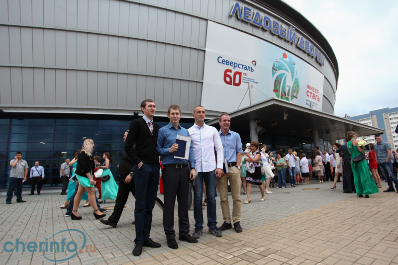 Выпускникам Череповецкого госуниверситета вручили дипломы о высшем образовании 2 июля 2015
