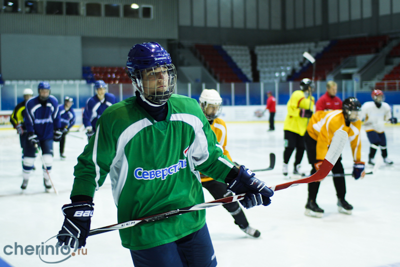 Хоккейный сезон в Череповце стартует с турнира памяти Беляева