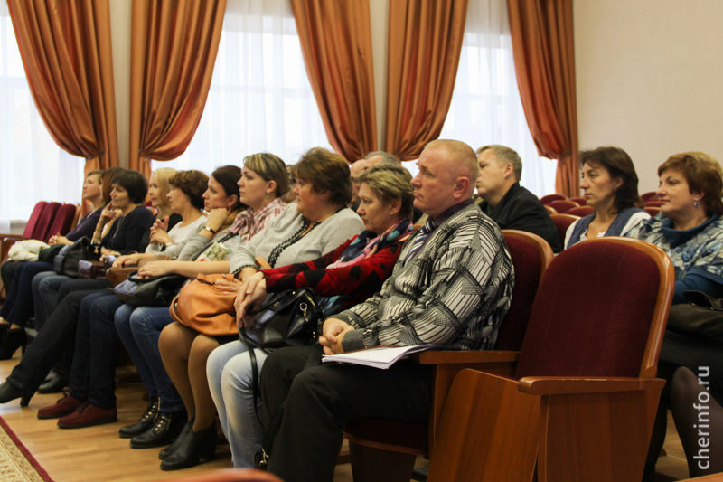 26 череповчан получили свидетельства дружинника с полицейскими навыками