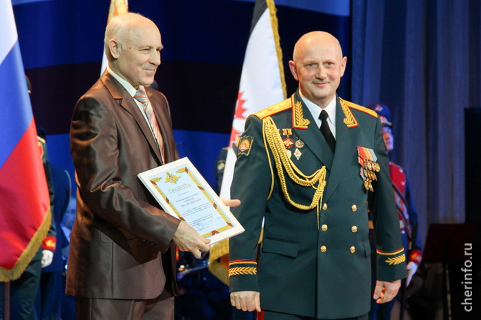 В Череповце военные получили награды - медали «Участнику военной операции в Сирии», «За отличие в военной службе», медаль Суворова