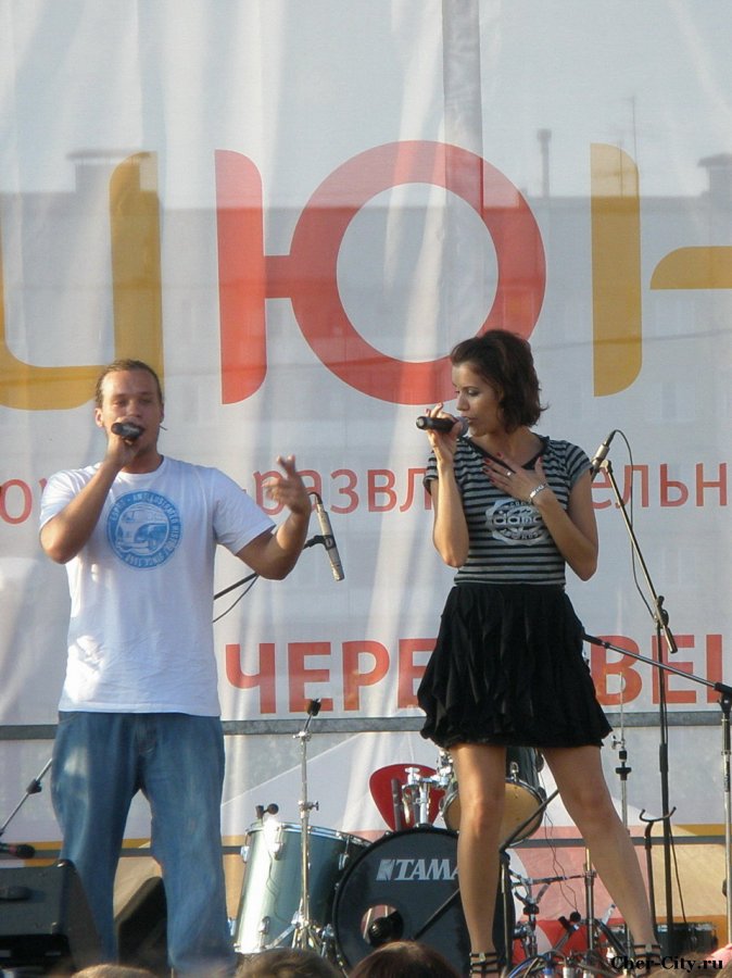 Открытие ТРЦ "Июнь", Владимир и Марина Открытие ТРЦ "Июнь", Владимир и Марина